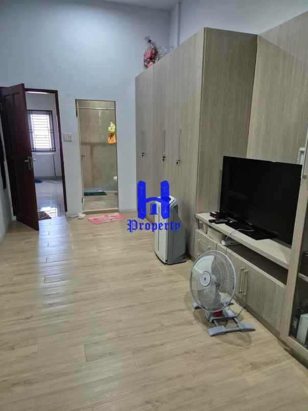 dijual rumah komplek berjaya avenue