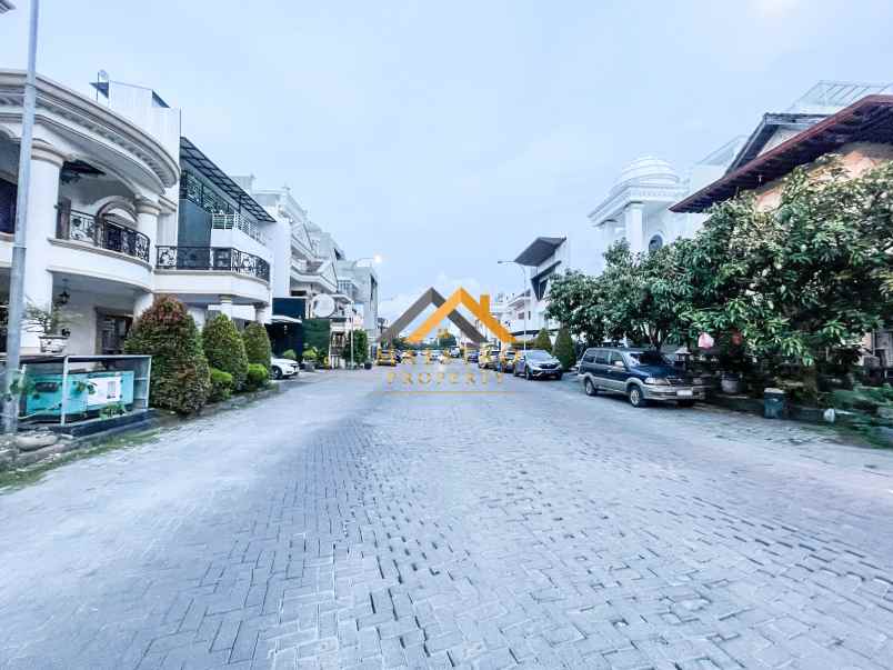dijual rumah komplek cemara asri jalan