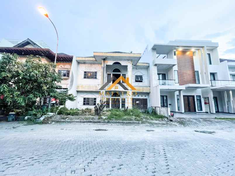 dijual rumah komplek cemara asri jalan