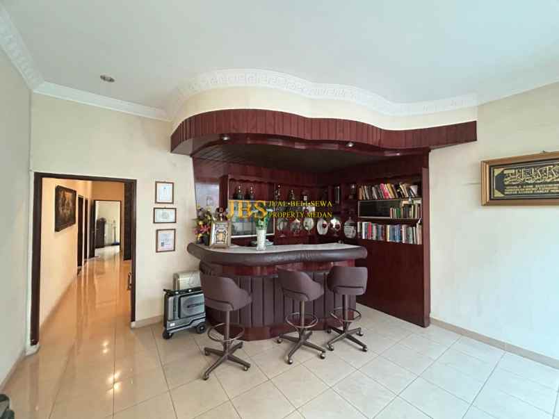 dijual rumah komplek griya riatur jalan