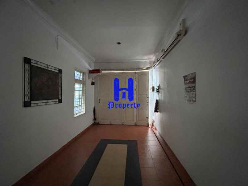 dijual rumah komplek griya riatur jalan