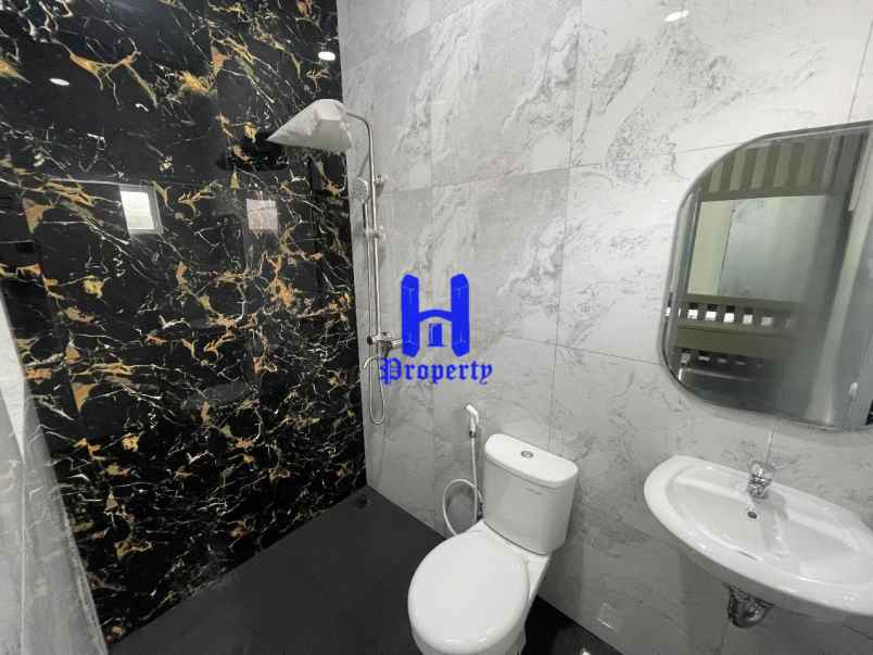 dijual rumah komplek kirribili jalan