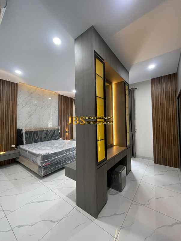 dijual rumah komplek kirribili jalan