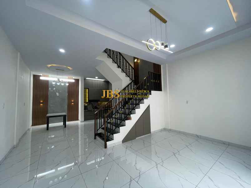 dijual rumah komplek kirribili jalan