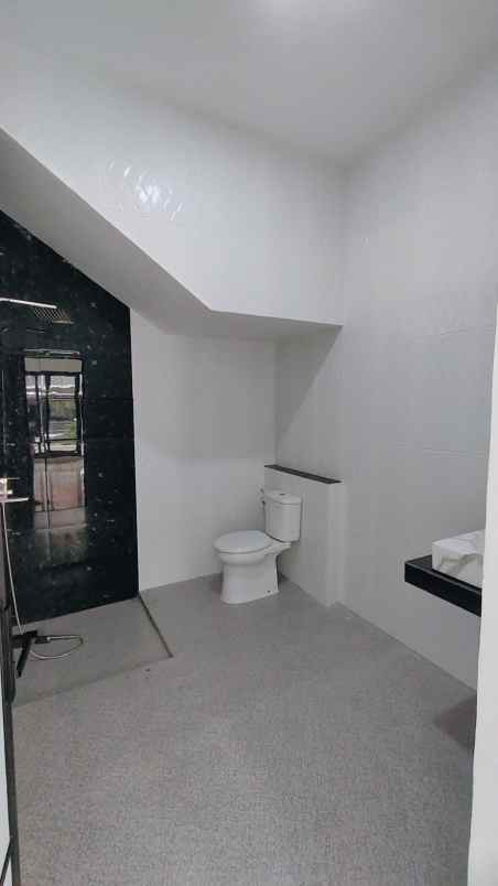 dijual rumah komplek nusa loka bsd