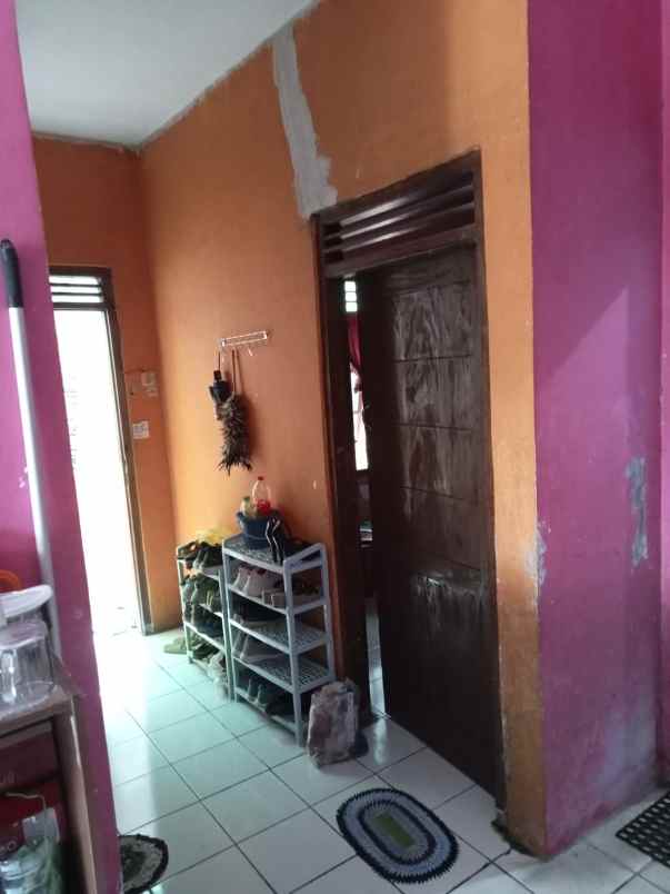 dijual rumah komplek polri gowok sleman