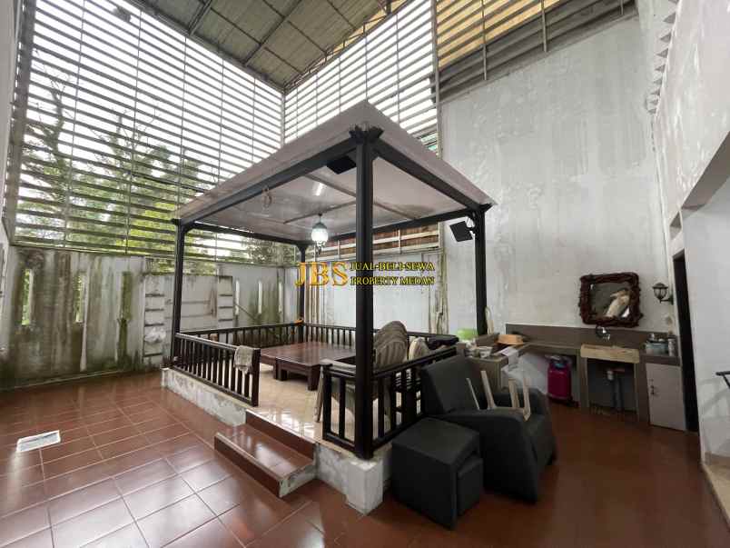 dijual rumah komplek royal sumatera