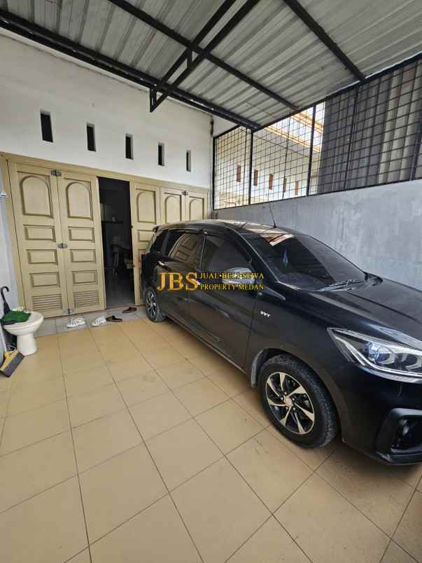 dijual rumah komplek sekip regency