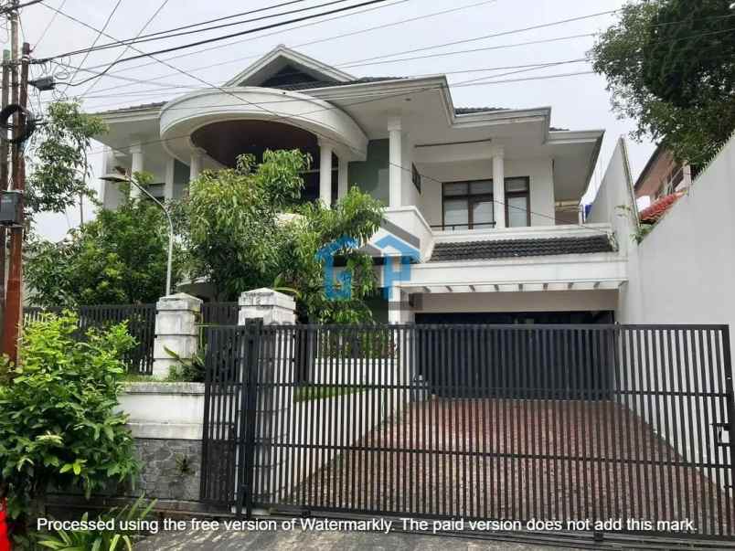 dijual rumah komplek setiabudhi bandung