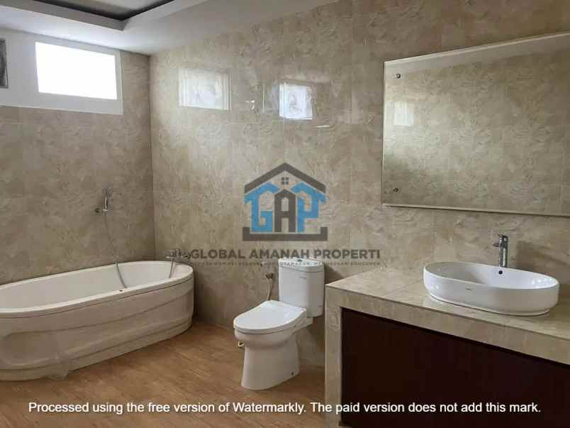 dijual rumah komplek setiabudhi bandung