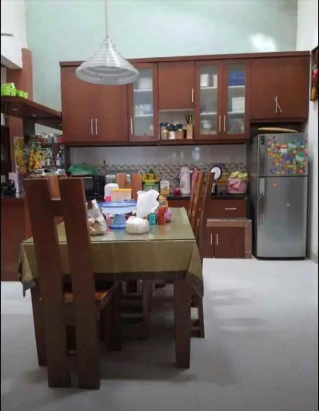 dijual rumah komplek swadaya duren