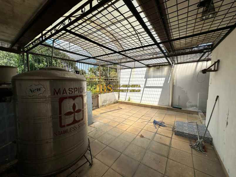 dijual rumah komplek taman timor raya