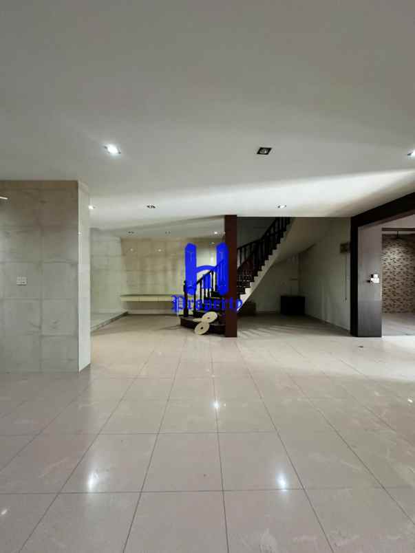 dijual rumah komplek taman timor raya