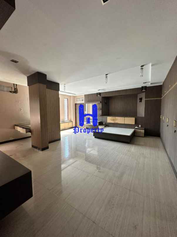dijual rumah komplek taman timor raya