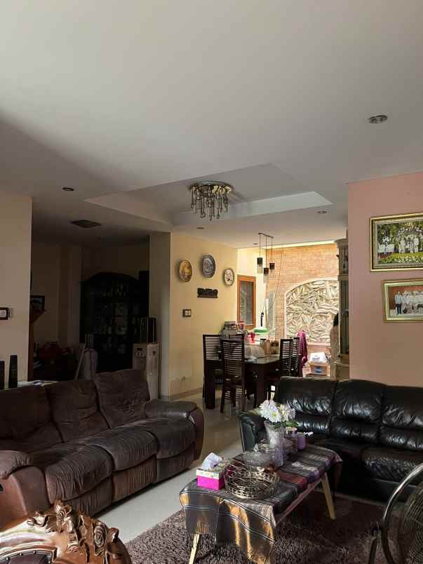 dijual rumah komplek tanjung mas