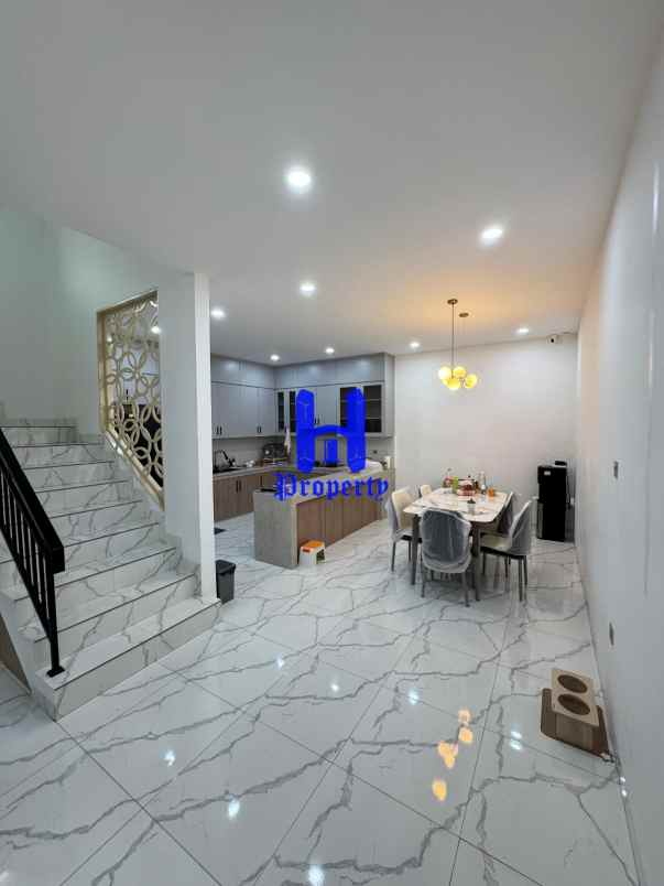 dijual rumah komplek villa rukun mas