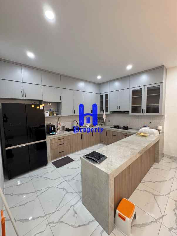 dijual rumah komplek villa rukun mas