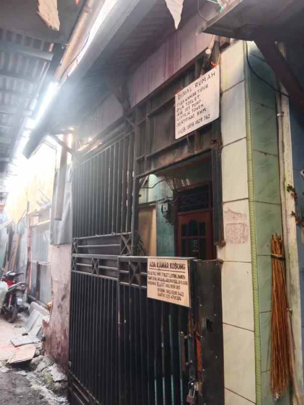 dijual rumah kosong pulogadung
