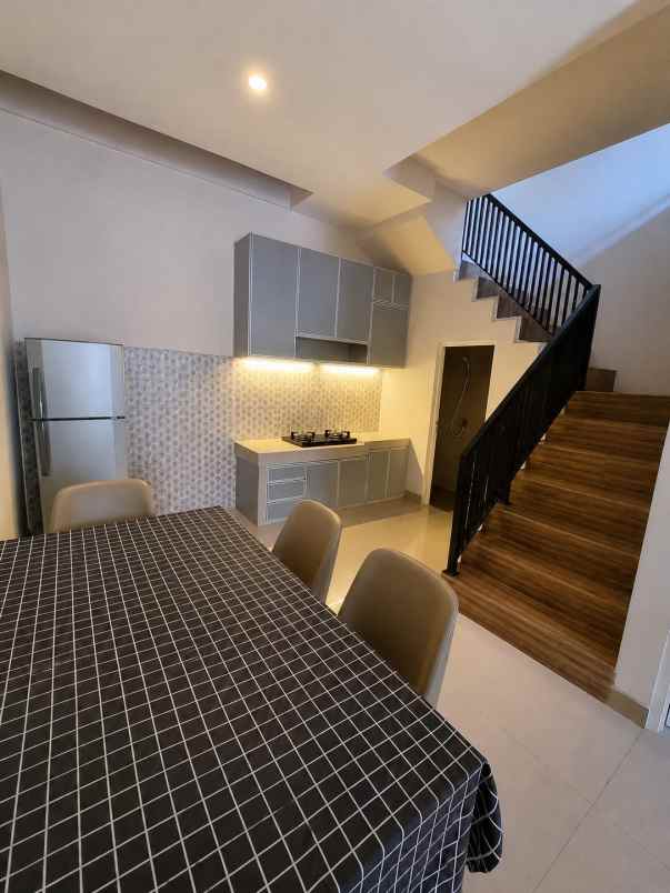 dijual rumah lebak jaya