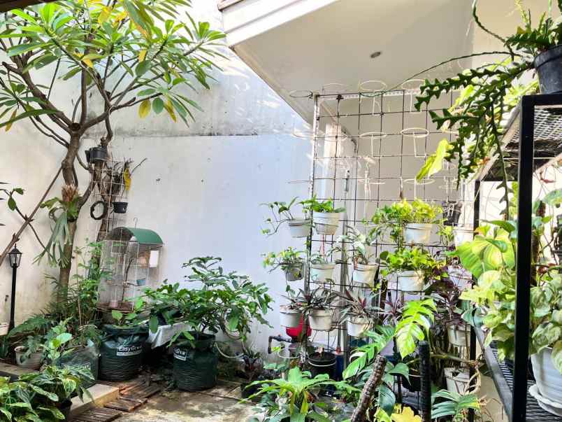 dijual rumah legenda wisata cibubur
