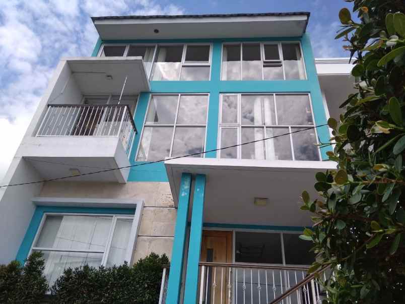 dijual rumah lembang bandung barat