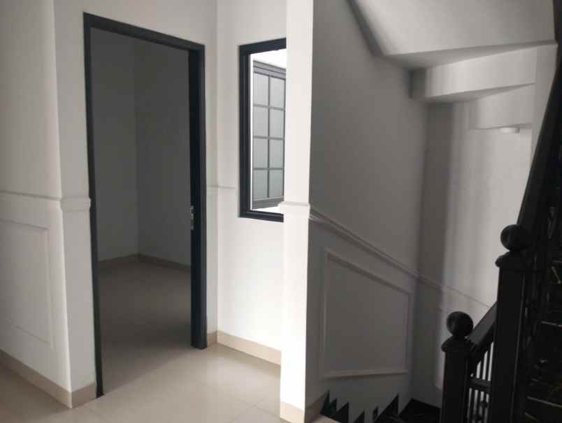 dijual rumah m kahfi 1 jagakarsa