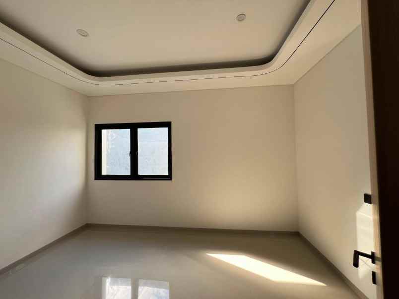 dijual rumah manukan