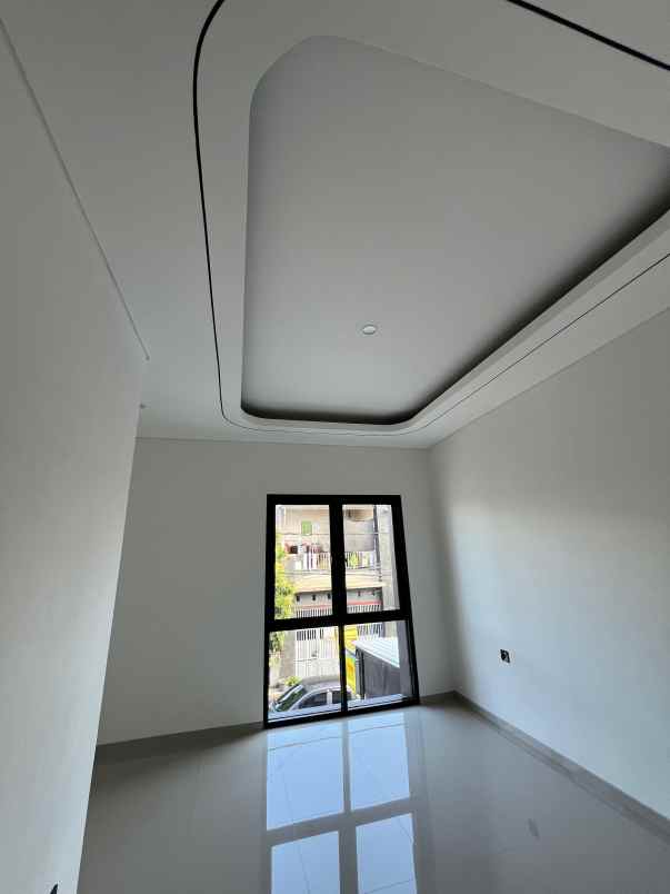 dijual rumah manukan