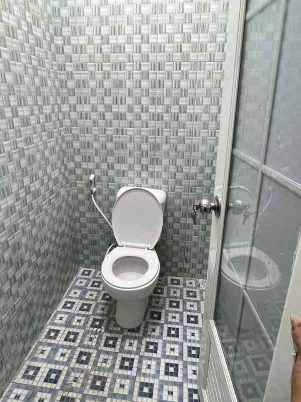 dijual rumah medokan