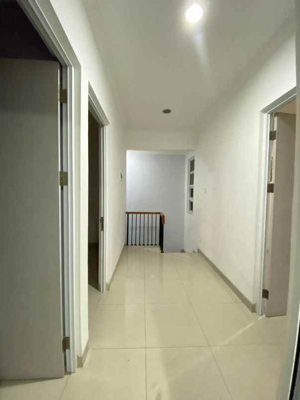 dijual rumah mewah di grand wisata bekasi