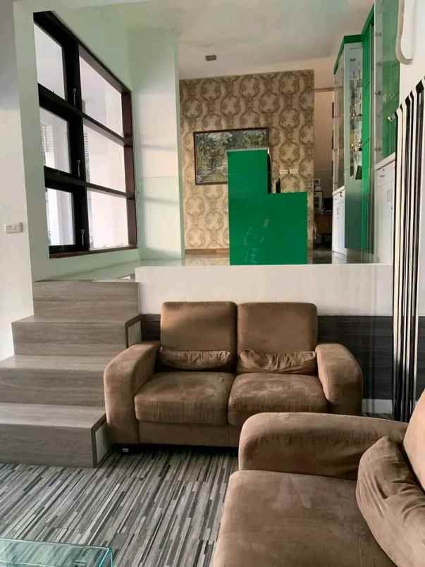 dijual rumah mewah lokasi soekarno hatta kota malang