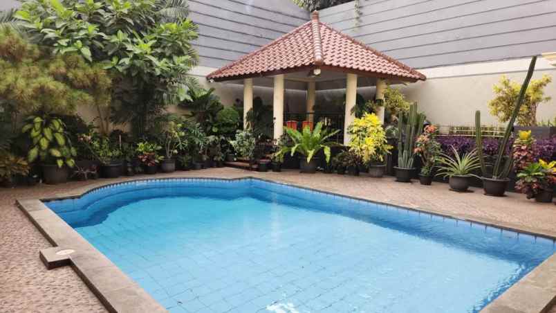 dijual rumah mewah prime location di pondok indah
