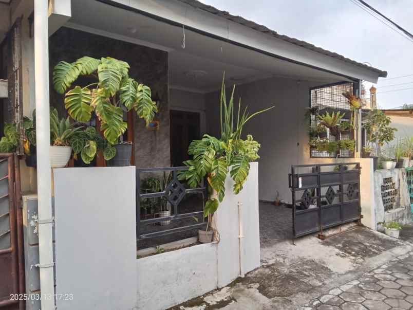 dijual rumah minomartani