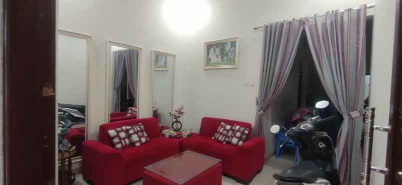 dijual rumah murah modern semi furnished hook 2 muka