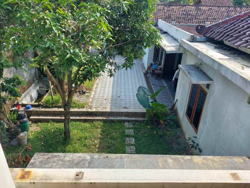 dijual rumah ngemplak