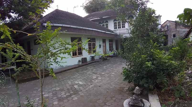 dijual rumah nglarang rt 4 rw 11 no 103