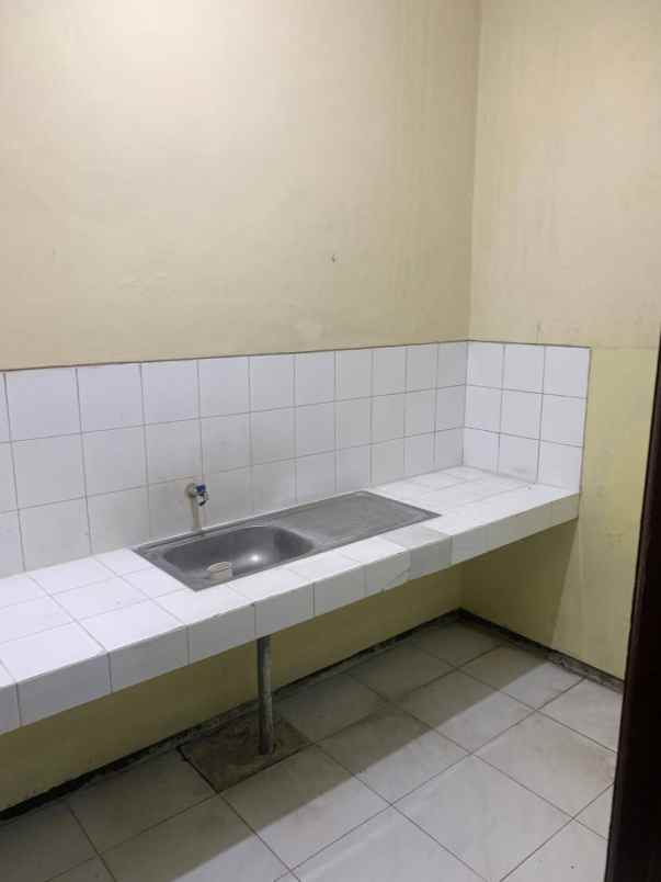 dijual rumah nirwana eksekutif