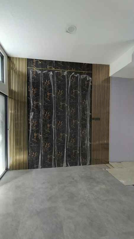 dijual rumah nirwana eksekutif