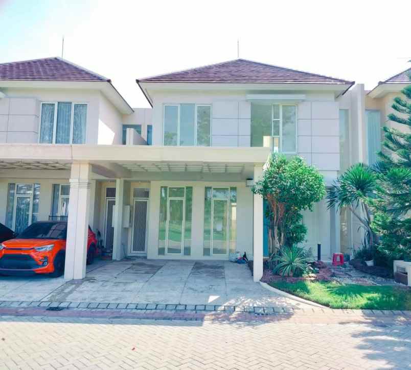 dijual rumah pakuwon city mulyorejo