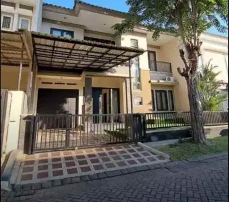 dijual rumah pakuwon city san diego
