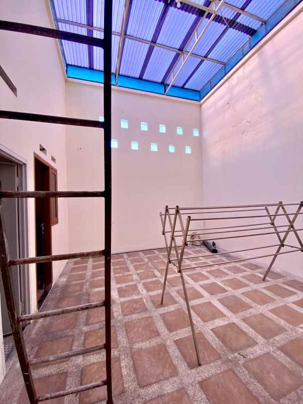 dijual rumah pandanwangi sulfat kota malang