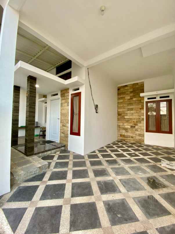 dijual rumah pandanwangi sulfat kota malang