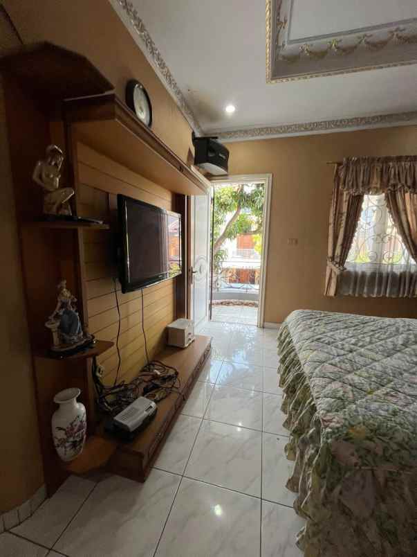 dijual rumah pantai indah kapuk jakarta