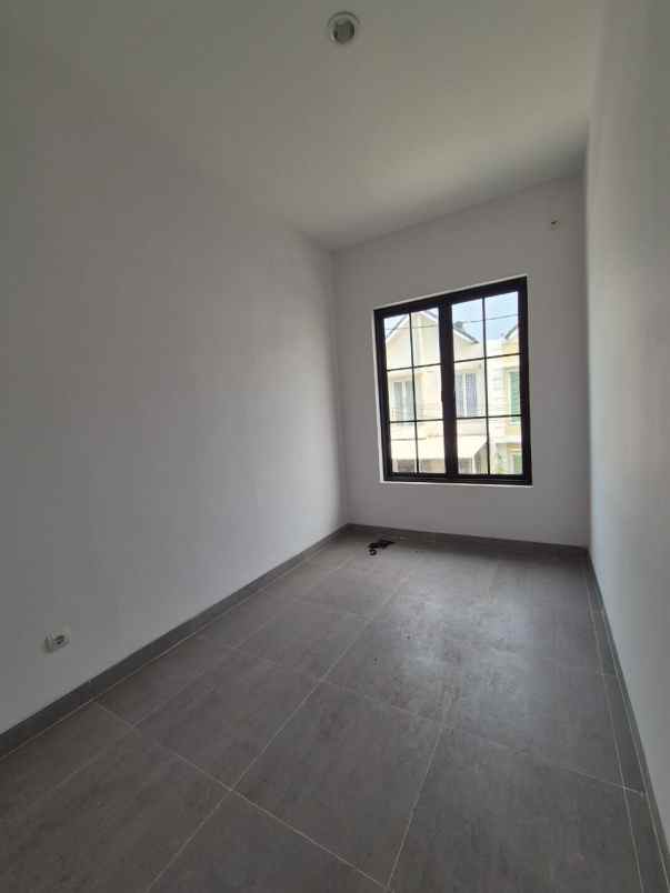 dijual rumah parigi