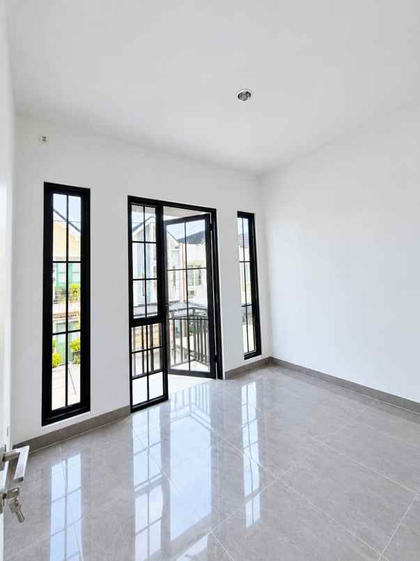 dijual rumah parigi