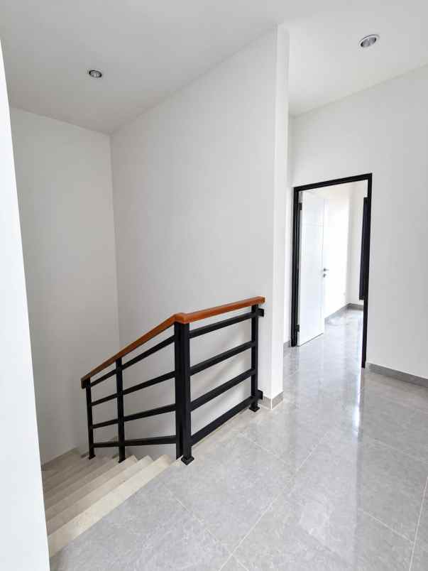 dijual rumah parigi
