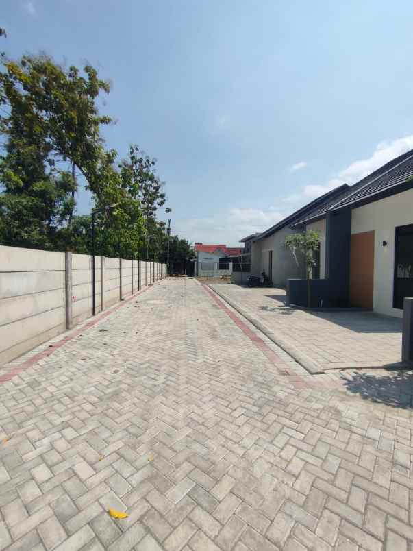 dijual rumah paseban