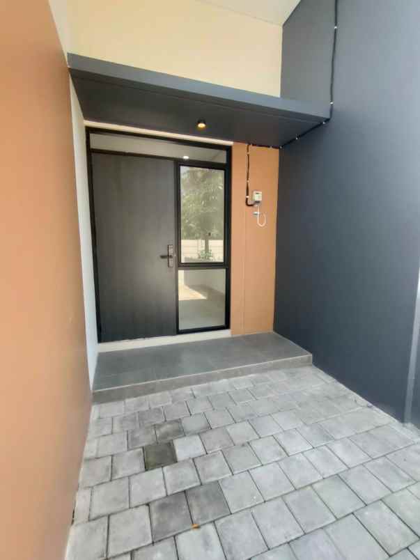 dijual rumah paseban