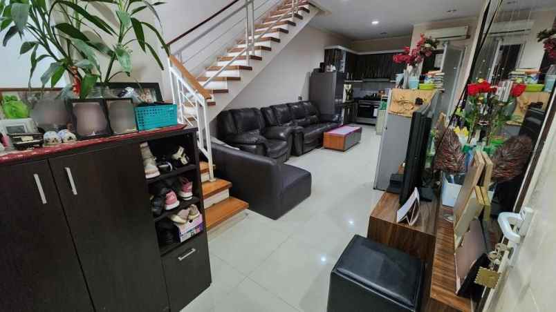 dijual rumah pasteur