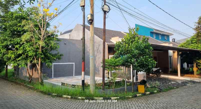 dijual rumah pengasinan sawangan depok